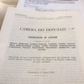 RIFIUTI, Commissione Ambiente: “Via libera per l’Aula alla legge istitutiva della Commissione. Proseguire l’importante lavoro del PD sulla legalità ambientale”