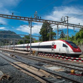 FERROVIA MILANO-ZURIGO: “Avviata interlocuzione tra Italia e Svizzera per potenziamento linea ferroviaria internazionale Milano-Zurigo con terzo binario tra Camnago e Cantù”